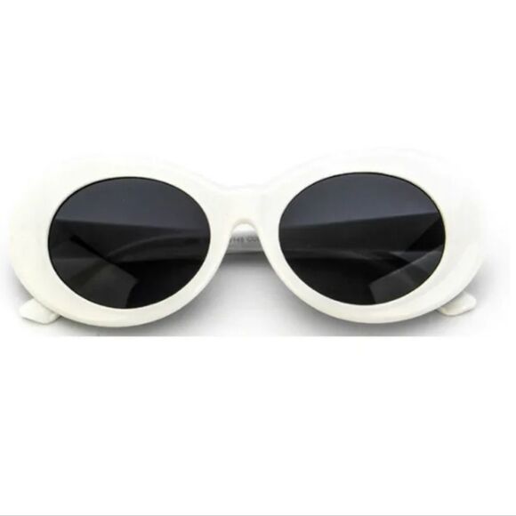 NWOT Retro Chunky Sunglasses White Frame Dark Lens - Picture 1 of 1